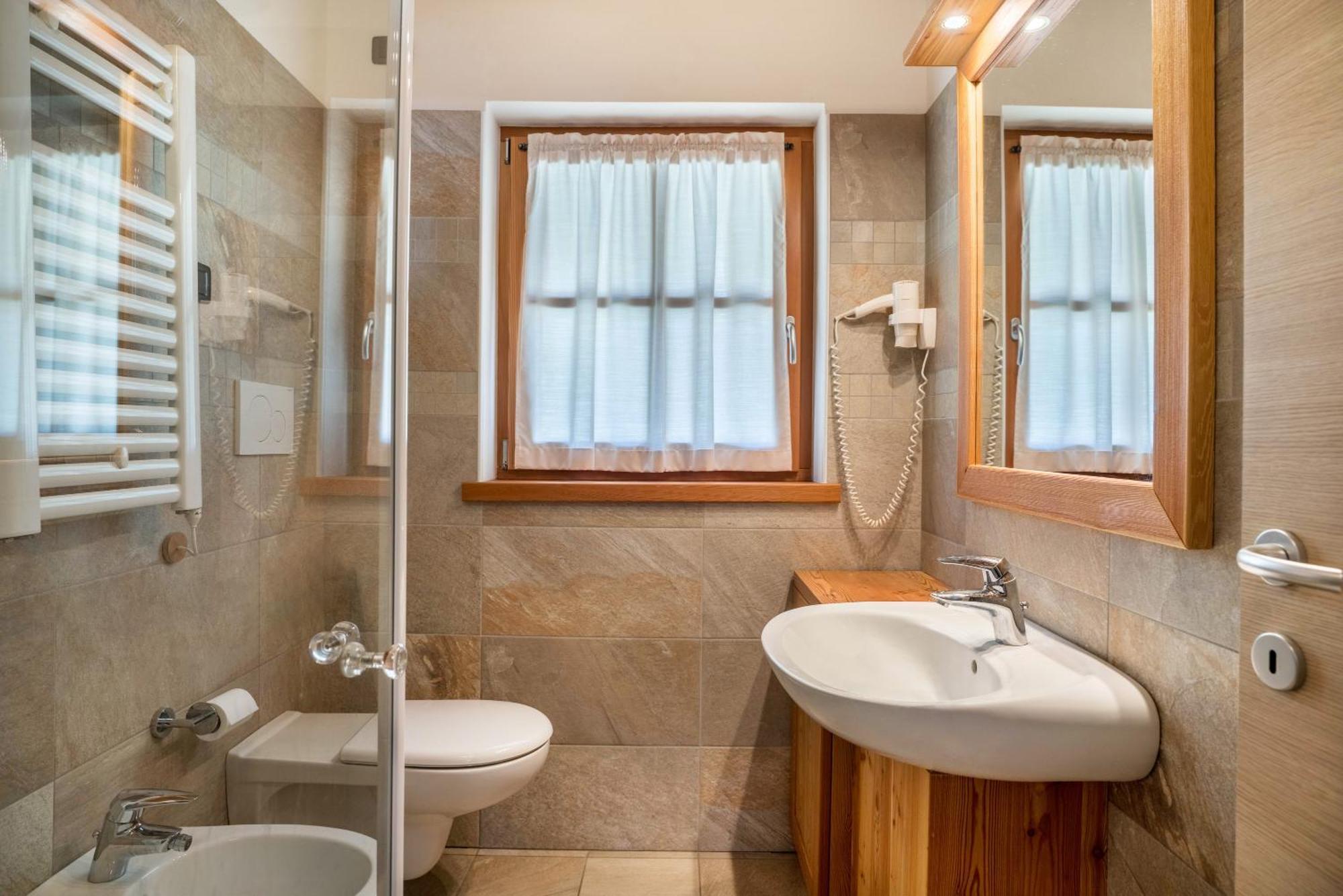 Chalet Camping Fae 1 Madonna di Campiglio Bagian luar foto